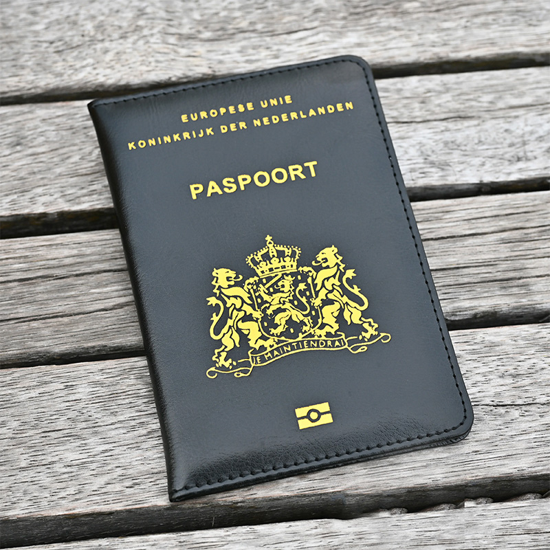 Leather Passport Cover - Essentiels de voyage Couverture de passeport