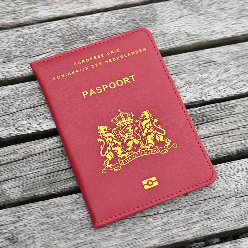 Essentiels de voyage Couvertur - Leather Passport Cover avis et prix